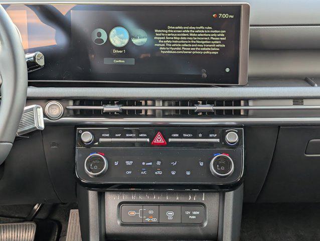 new 2025 Hyundai TUCSON Hybrid car, priced at $34,095