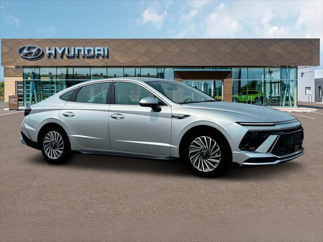 new 2025 Hyundai Sonata Hybrid car, priced at $31,403
