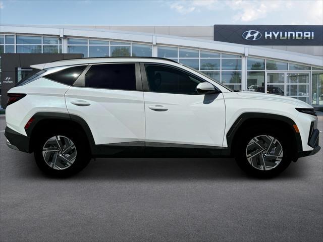 new 2025 Hyundai Tucson Hybrid car, priced at $36,569