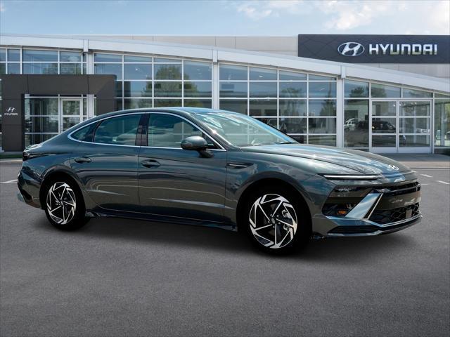 new 2024 Hyundai Sonata car, priced at $33,009