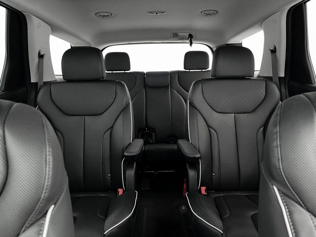 new 2025 Hyundai Palisade car, priced at $44,157