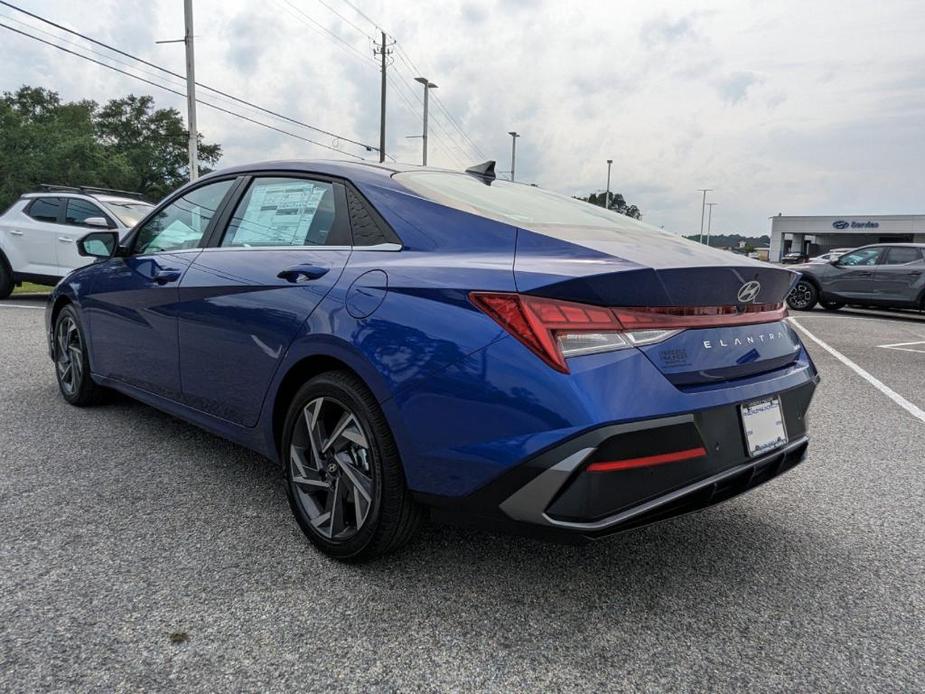 new 2024 Hyundai Elantra car, priced at $28,529