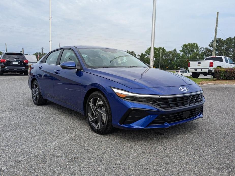 new 2024 Hyundai Elantra car, priced at $28,529