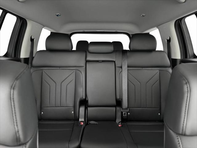 new 2025 Hyundai Santa Fe car, priced at $40,126