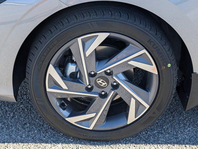new 2025 Hyundai Elantra car, priced at $23,006