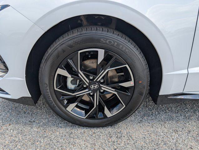 new 2025 Hyundai Sonata car, priced at $28,044