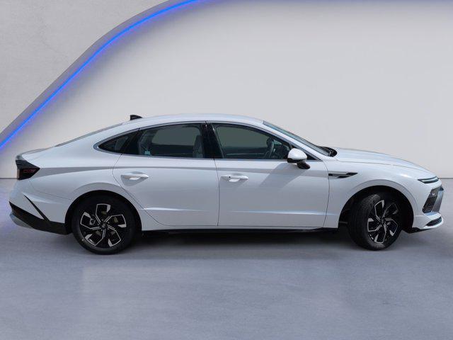 new 2025 Hyundai Sonata car, priced at $28,044