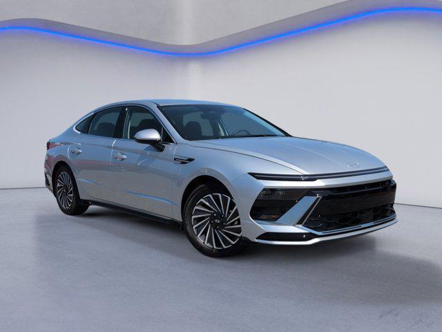 new 2025 Hyundai Sonata Hybrid car, priced at $29,595