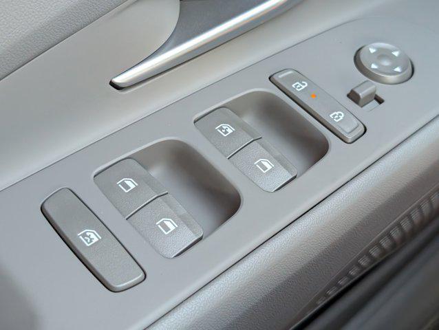 new 2025 Hyundai ELANTRA HEV car, priced at $25,322