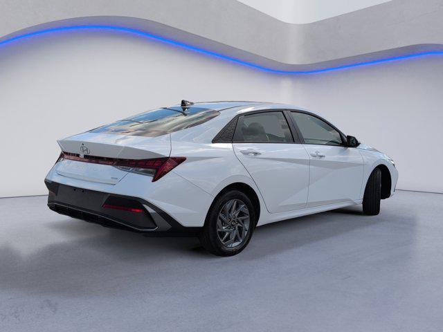 new 2025 Hyundai ELANTRA HEV car, priced at $25,322