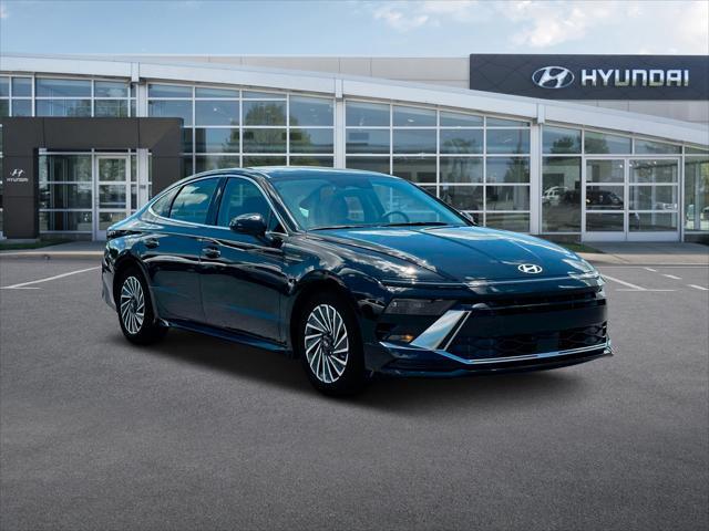 new 2024 Hyundai Sonata Hybrid car, priced at $33,239