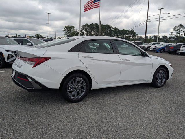 new 2025 Hyundai ELANTRA HEV car, priced at $26,064