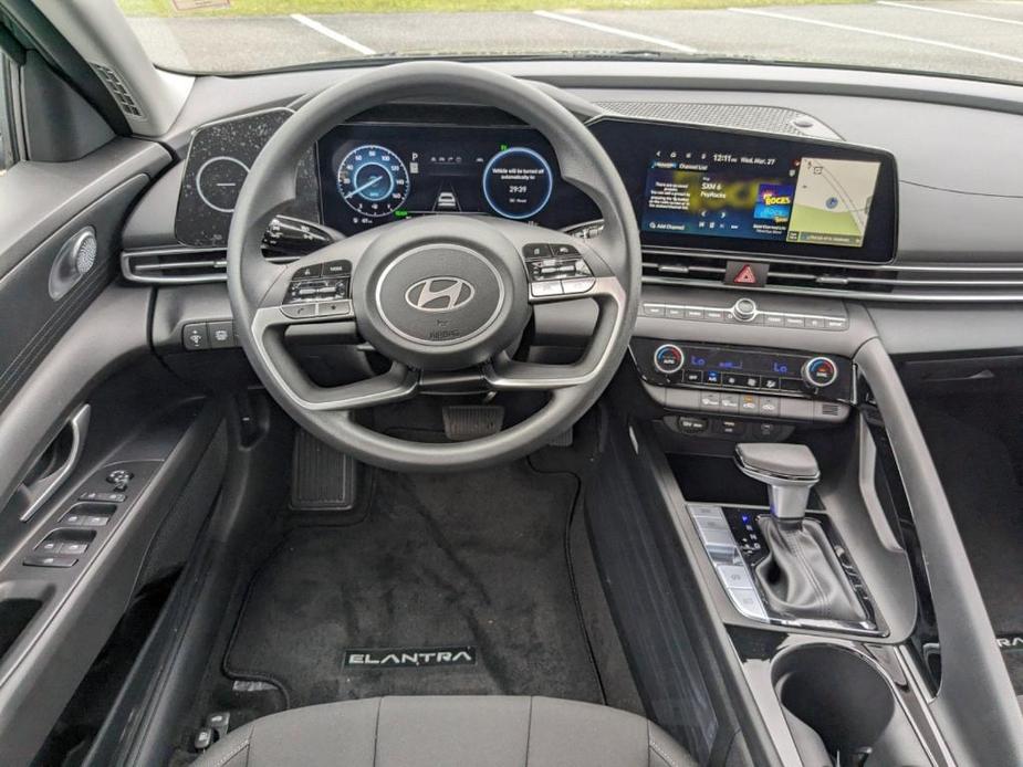 new 2024 Hyundai Elantra HEV car, priced at $27,204