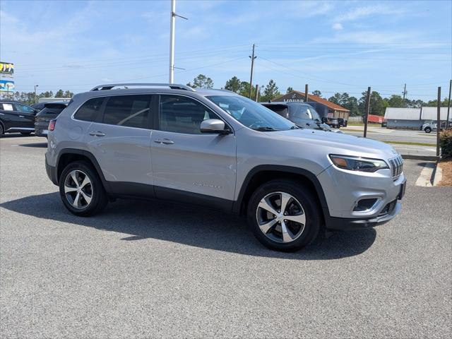 used 2020 Jeep Cherokee car, priced at $21,252