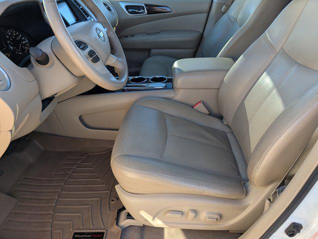 used 2014 Nissan Pathfinder car