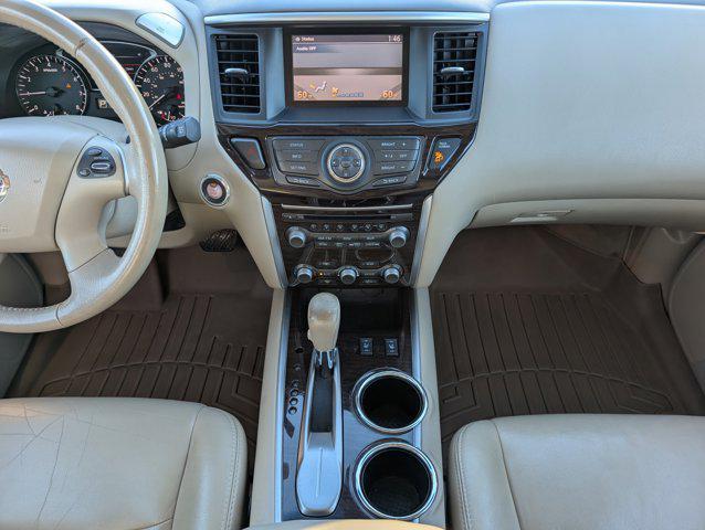 used 2014 Nissan Pathfinder car