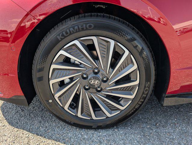 new 2025 Hyundai Sonata Hybrid car, priced at $36,312