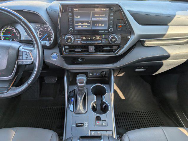 used 2022 Toyota Highlander Hybrid car, priced at $25,307