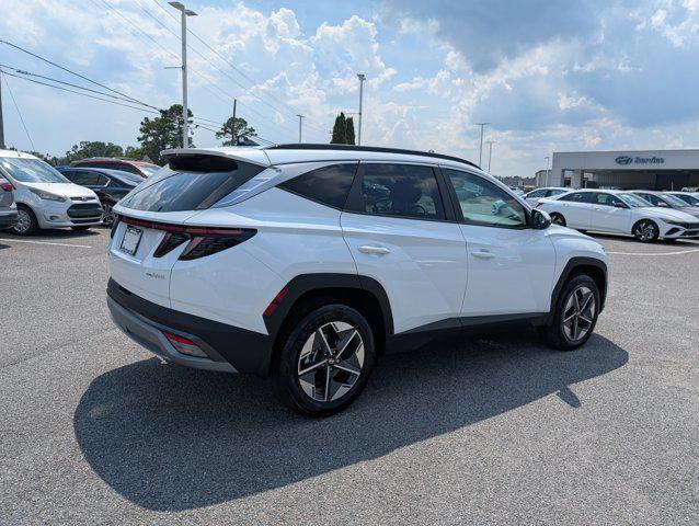 new 2025 Hyundai TUCSON Hybrid car, priced at $34,157
