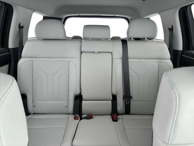 new 2025 Hyundai Santa Fe car, priced at $37,916