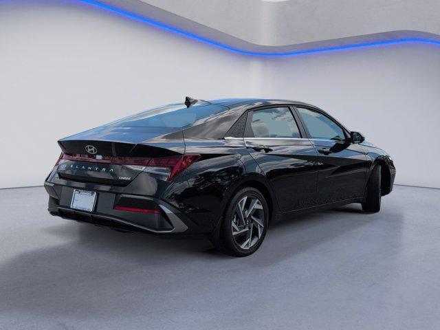 new 2025 Hyundai Elantra car, priced at $27,689