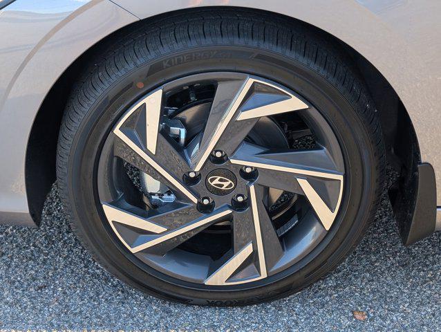 new 2025 Hyundai Elantra car, priced at $26,404