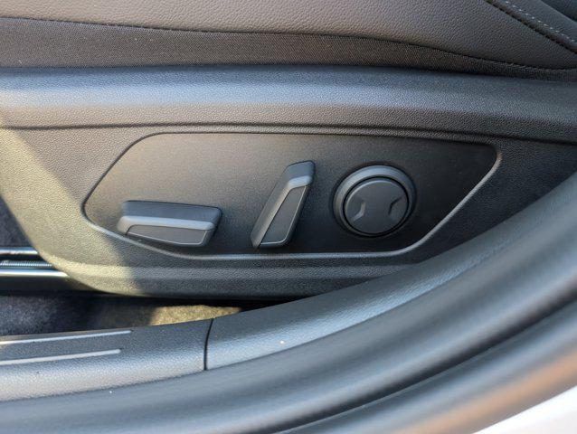 new 2025 Hyundai Elantra car, priced at $26,404