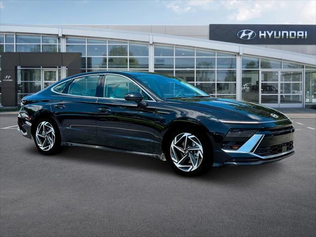 new 2024 Hyundai Sonata car, priced at $32,989