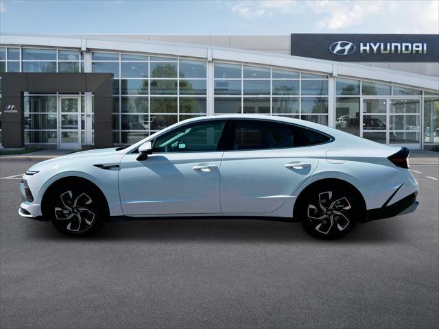 new 2024 Hyundai Sonata car, priced at $30,419