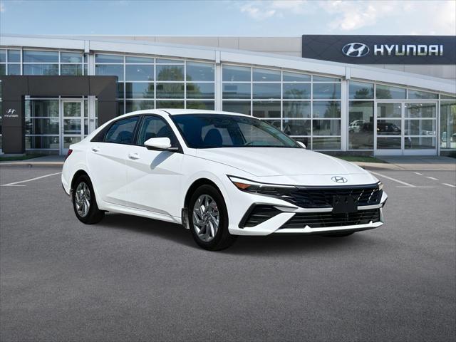 new 2025 Hyundai Elantra HEV car, priced at $27,944