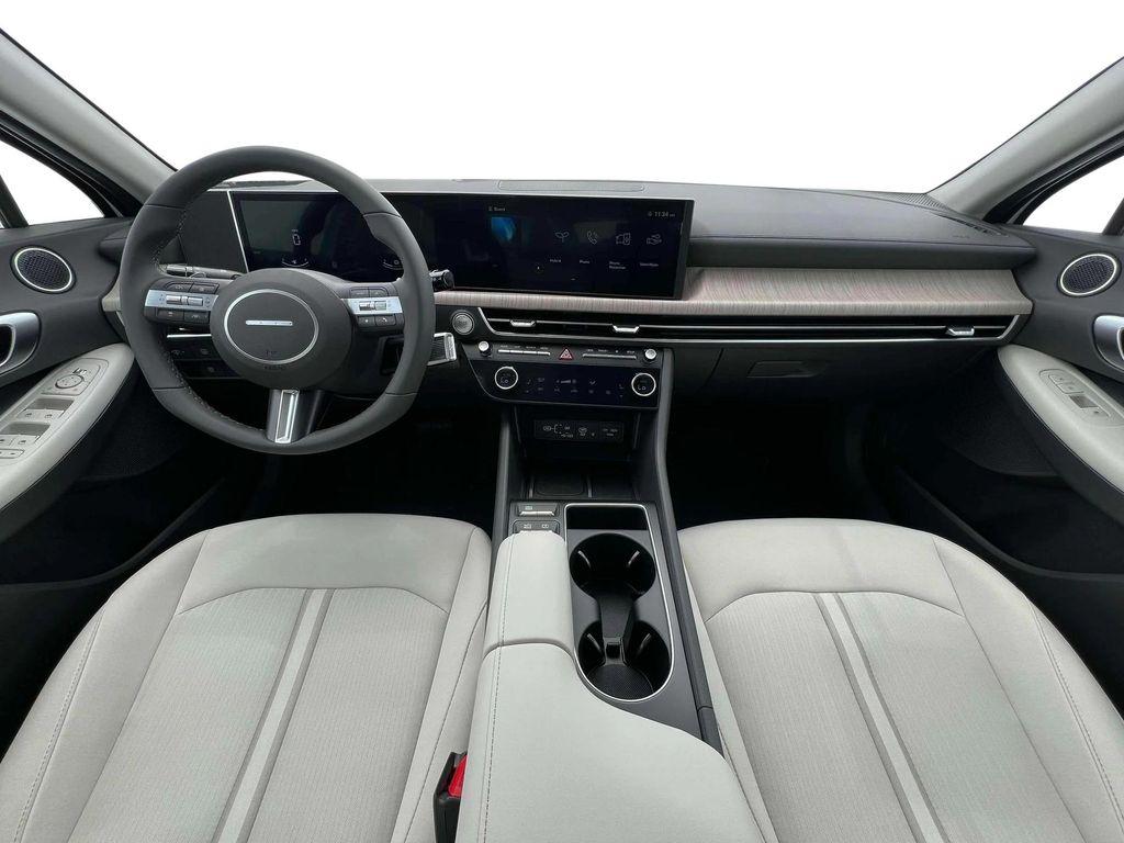 new 2025 Hyundai Sonata Hybrid car, priced at $31,347