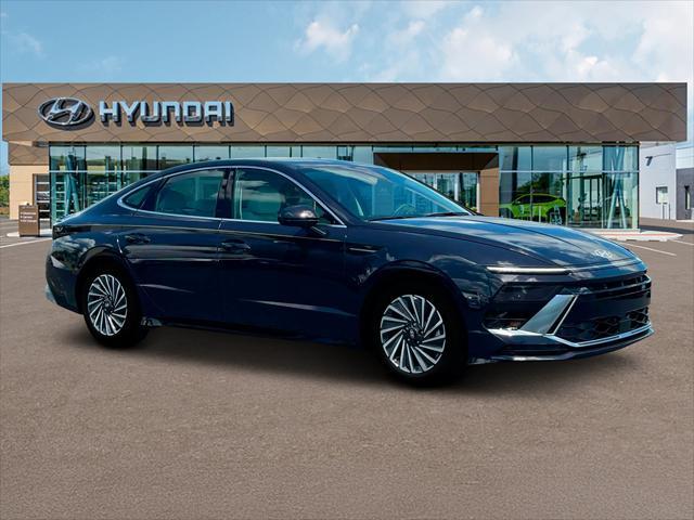 new 2025 Hyundai Sonata Hybrid car, priced at $31,347