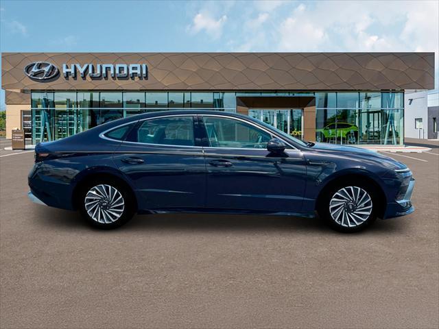 new 2025 Hyundai Sonata Hybrid car, priced at $31,347