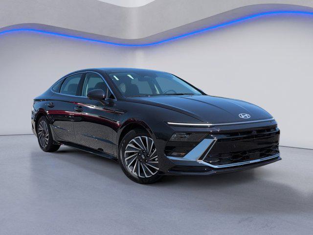 new 2025 Hyundai Sonata Hybrid car, priced at $35,822