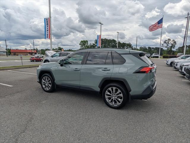 used 2020 Toyota RAV4 car, priced at $28,654