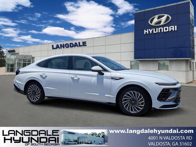 new 2025 Hyundai Sonata Hybrid car, priced at $30,062
