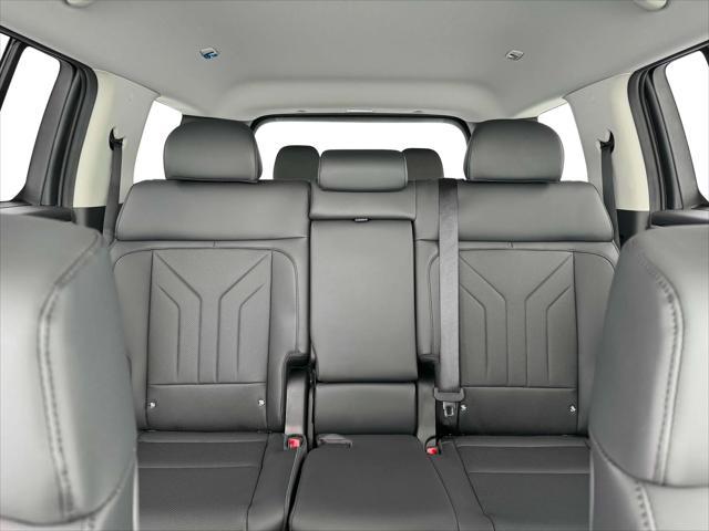 new 2025 Hyundai Santa Fe car, priced at $40,501