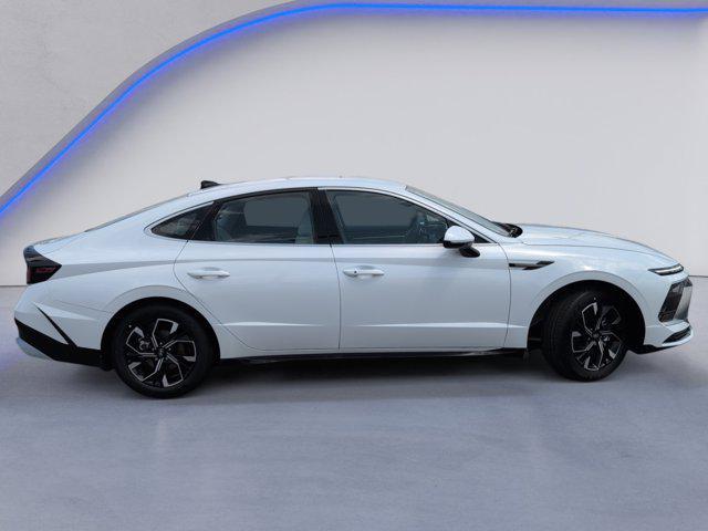 new 2025 Hyundai Sonata car, priced at $28,080