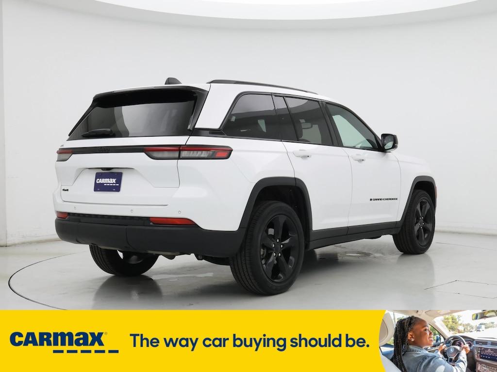 used 2024 Jeep Grand Cherokee car, priced at $39,998