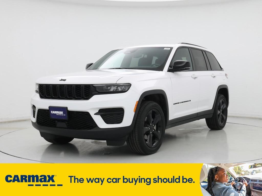 used 2024 Jeep Grand Cherokee car, priced at $39,998