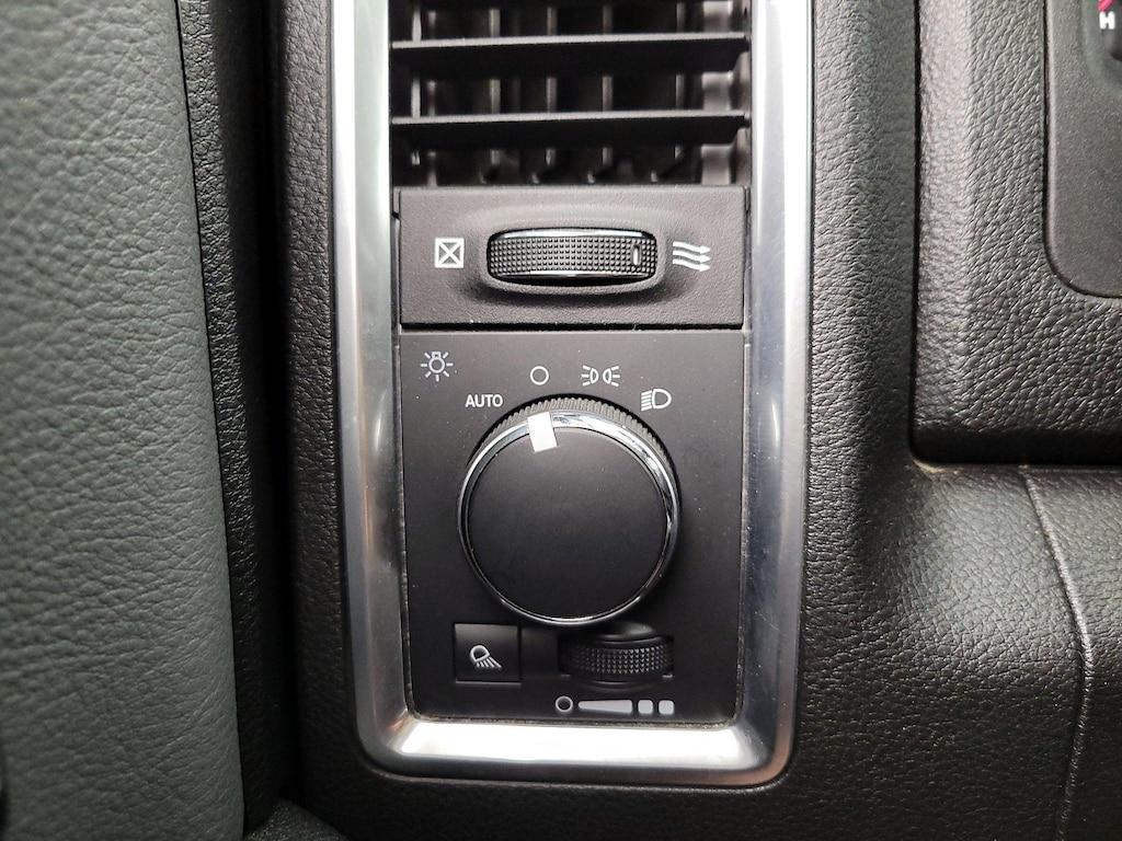 used 2023 Ram 1500 Classic car, priced at $28,998