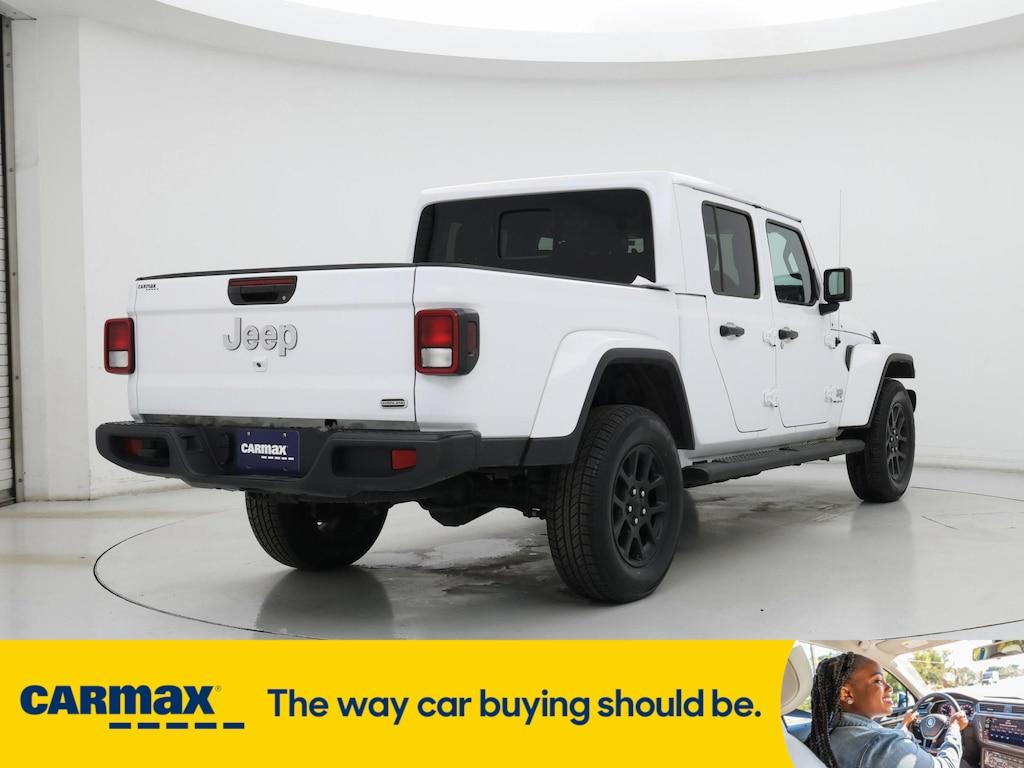 used 2023 Jeep Gladiator car, priced at $31,998