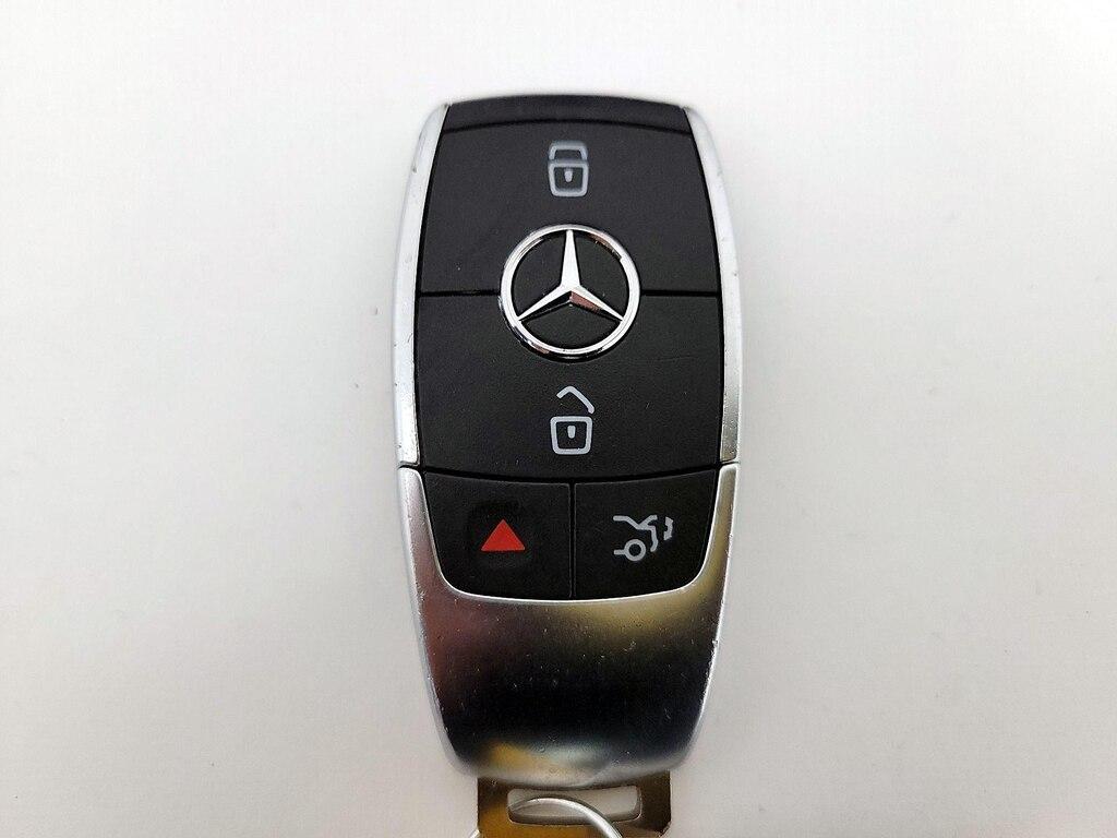 used 2022 Mercedes-Benz GLB 250 car, priced at $26,998