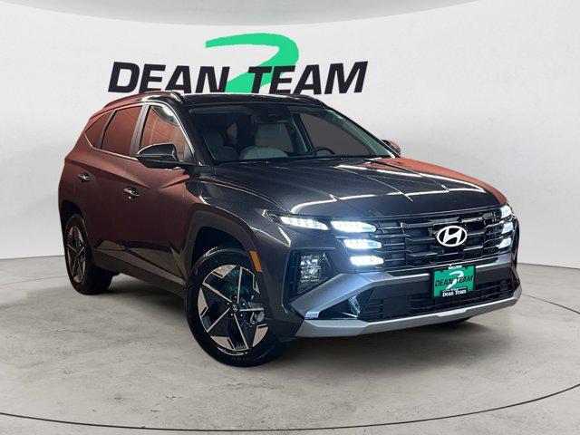 new 2025 Hyundai TUCSON Hybrid car, priced at $37,737