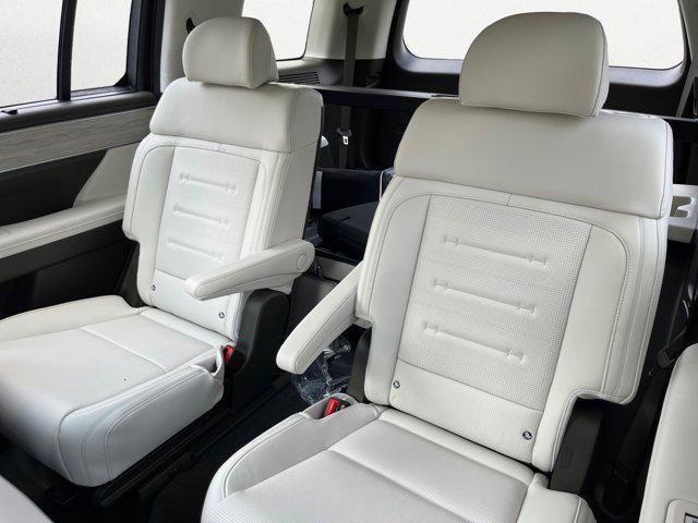 new 2025 Hyundai Santa Fe car, priced at $49,159