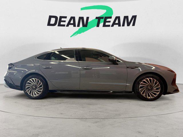 new 2025 Hyundai Sonata Hybrid car, priced at $38,312