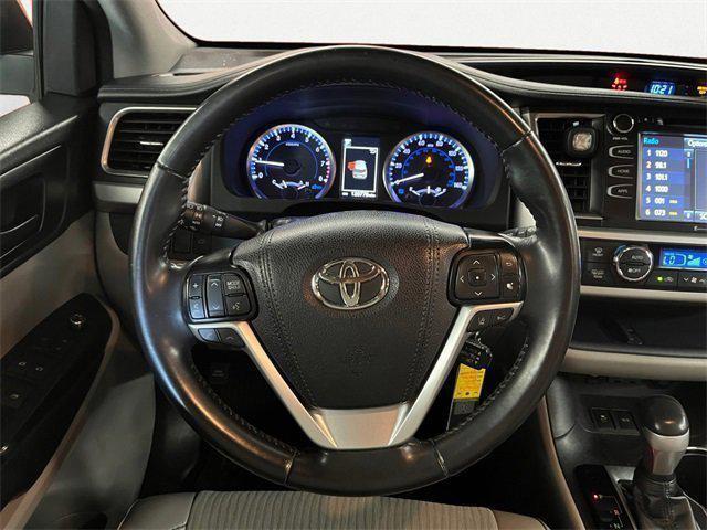 used 2019 Toyota Highlander car, priced at $20,950