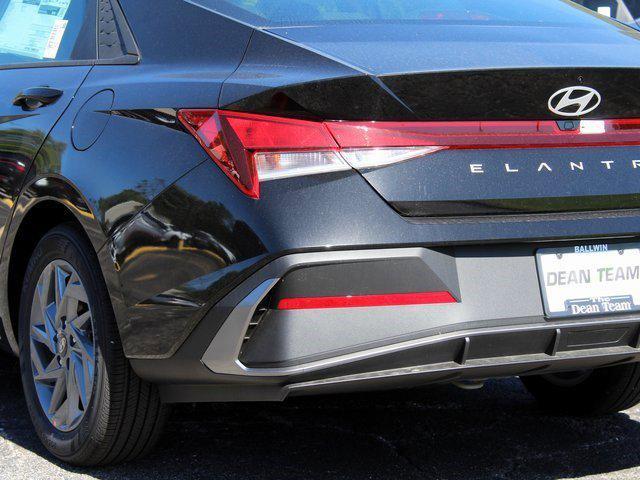 new 2024 Hyundai Elantra car, priced at $24,220