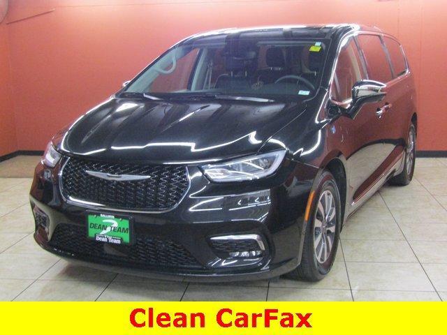 used 2022 Chrysler Pacifica Hybrid car, priced at $30,950