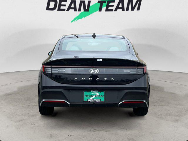 new 2025 Hyundai Sonata car, priced at $27,108